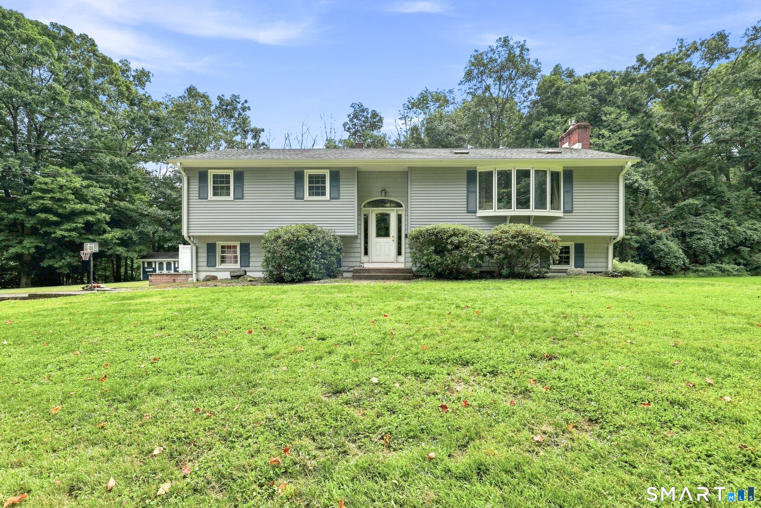23 Knollwood Trail