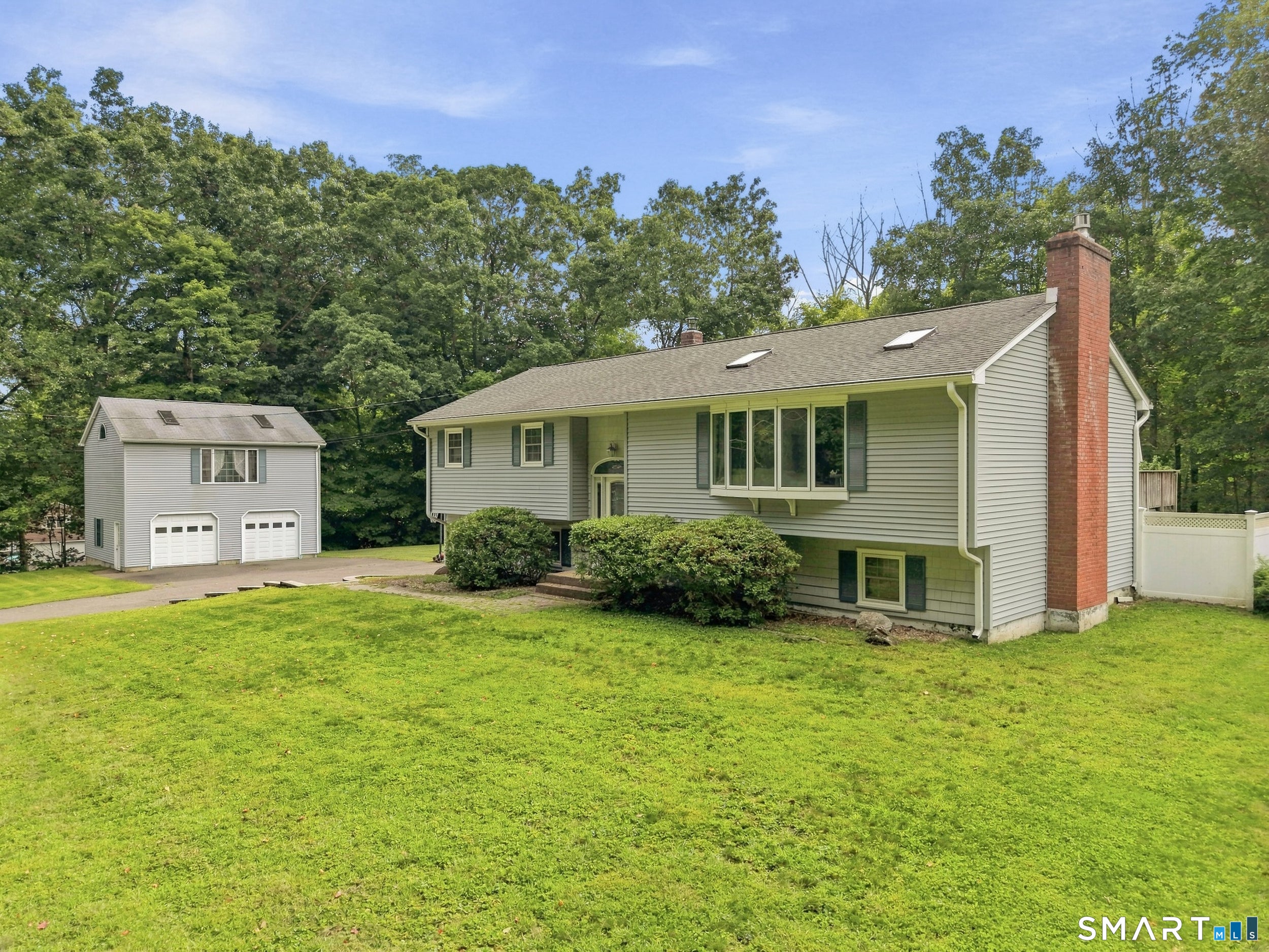 23 Knollwood Trail