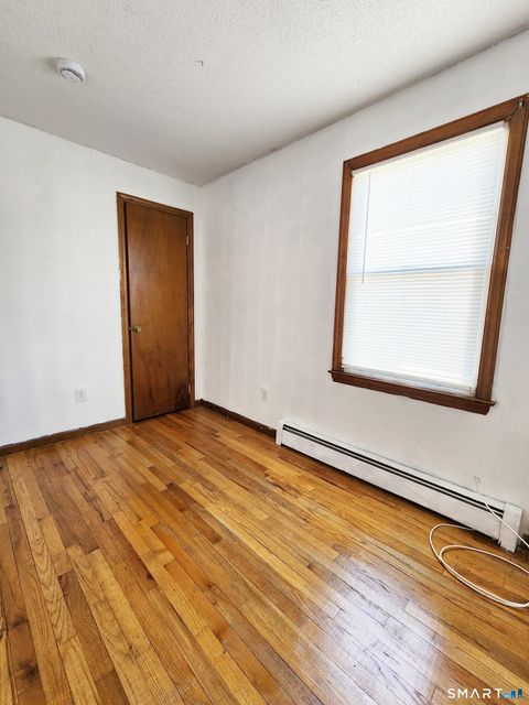 Tiny photo for 164 Meadowview Avenue, Stratford, CT 06615 (MLS # 24163940)