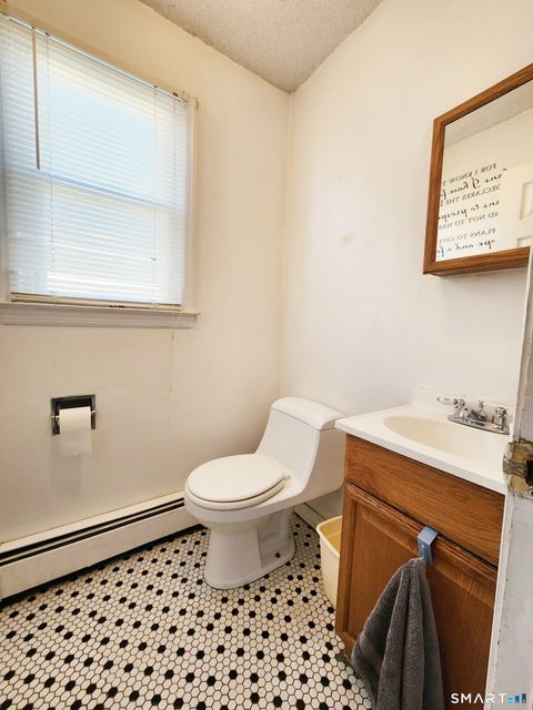 Tiny photo for 164 Meadowview Avenue, Stratford, CT 06615 (MLS # 24163940)