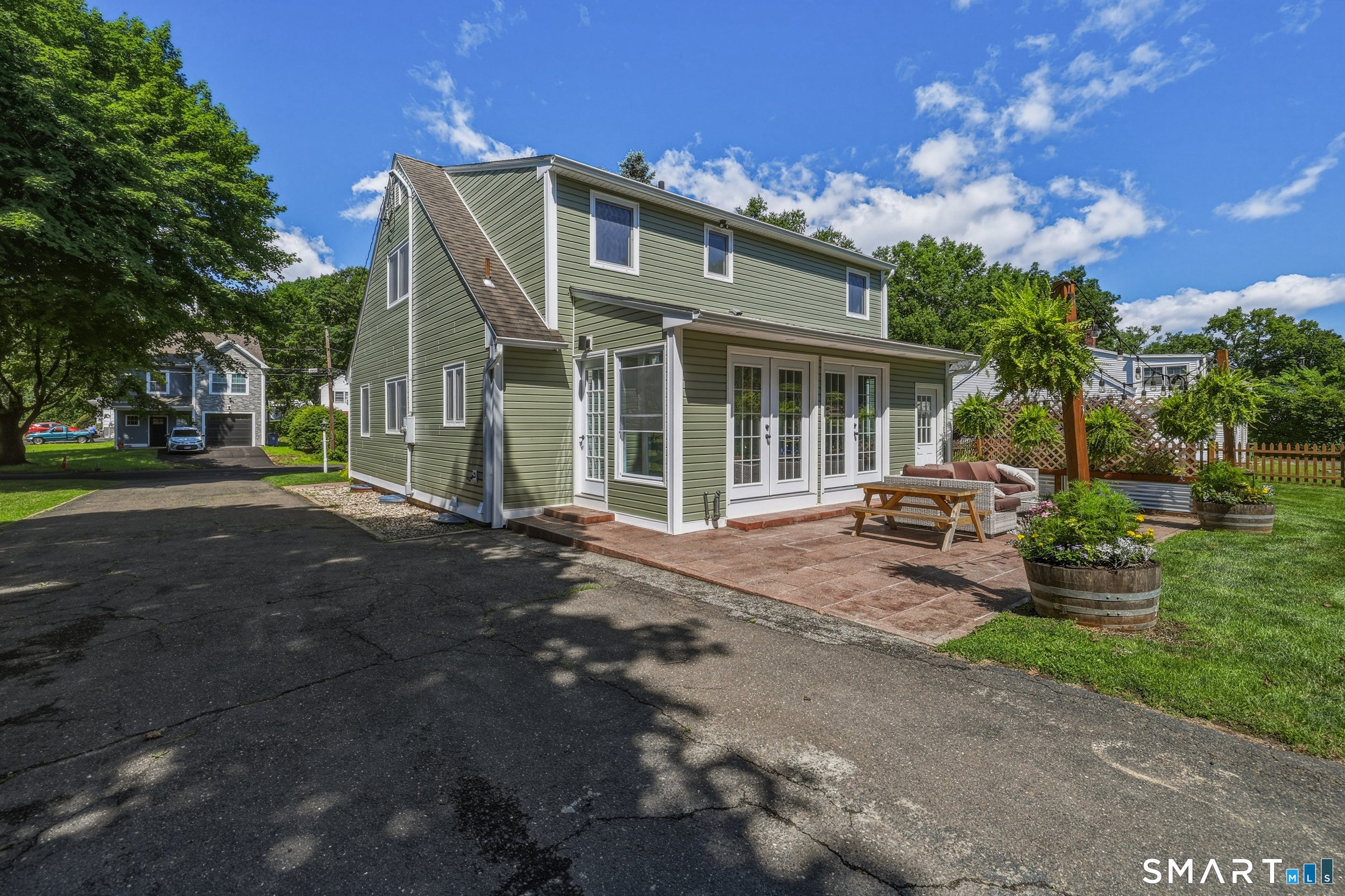 37 Cawley Street