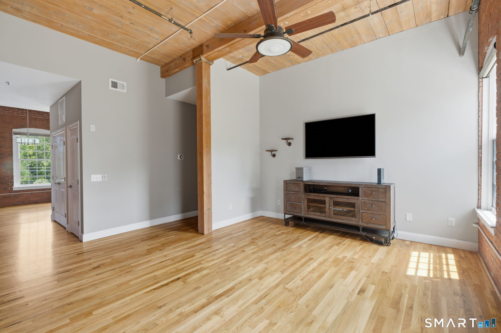 10 Main Street 324