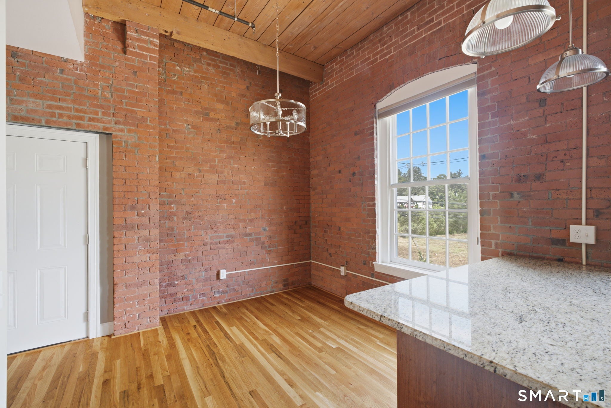 10 Main Street 324