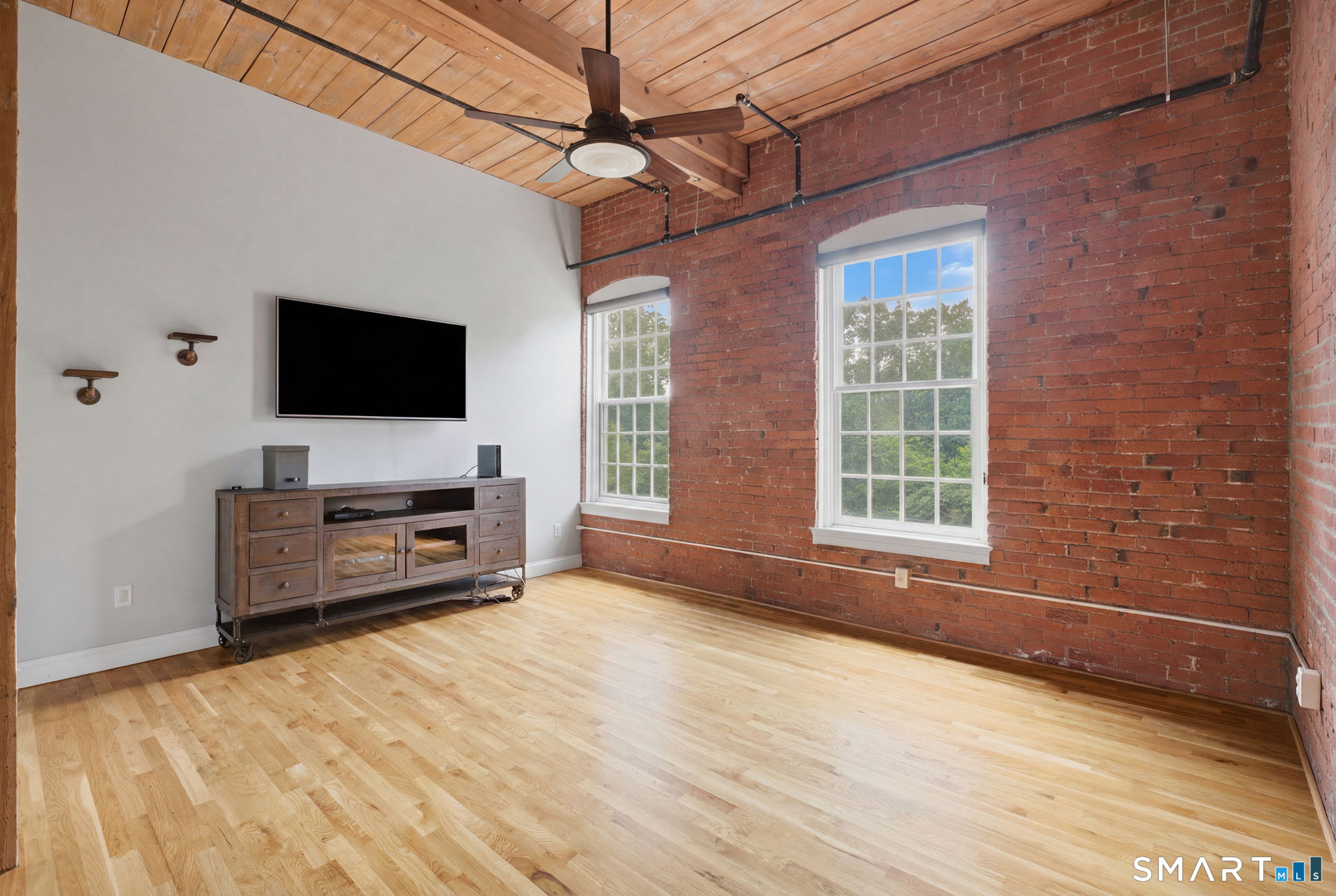 10 Main Street 324