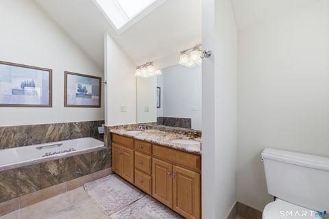 Tiny photo for 11 Saddle Ridge #11, Bloomfield, CT 06002 (MLS # 24161874)