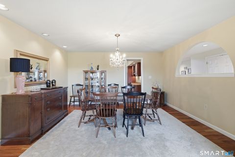 Tiny photo for 11 Saddle Ridge #11, Bloomfield, CT 06002 (MLS # 24161874)