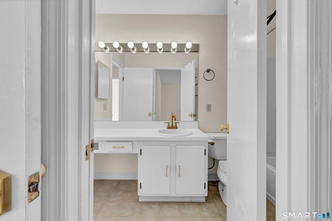 Tiny photo for 925 Oronoke Road #14F, Waterbury, CT 06708 (MLS # 24216575)