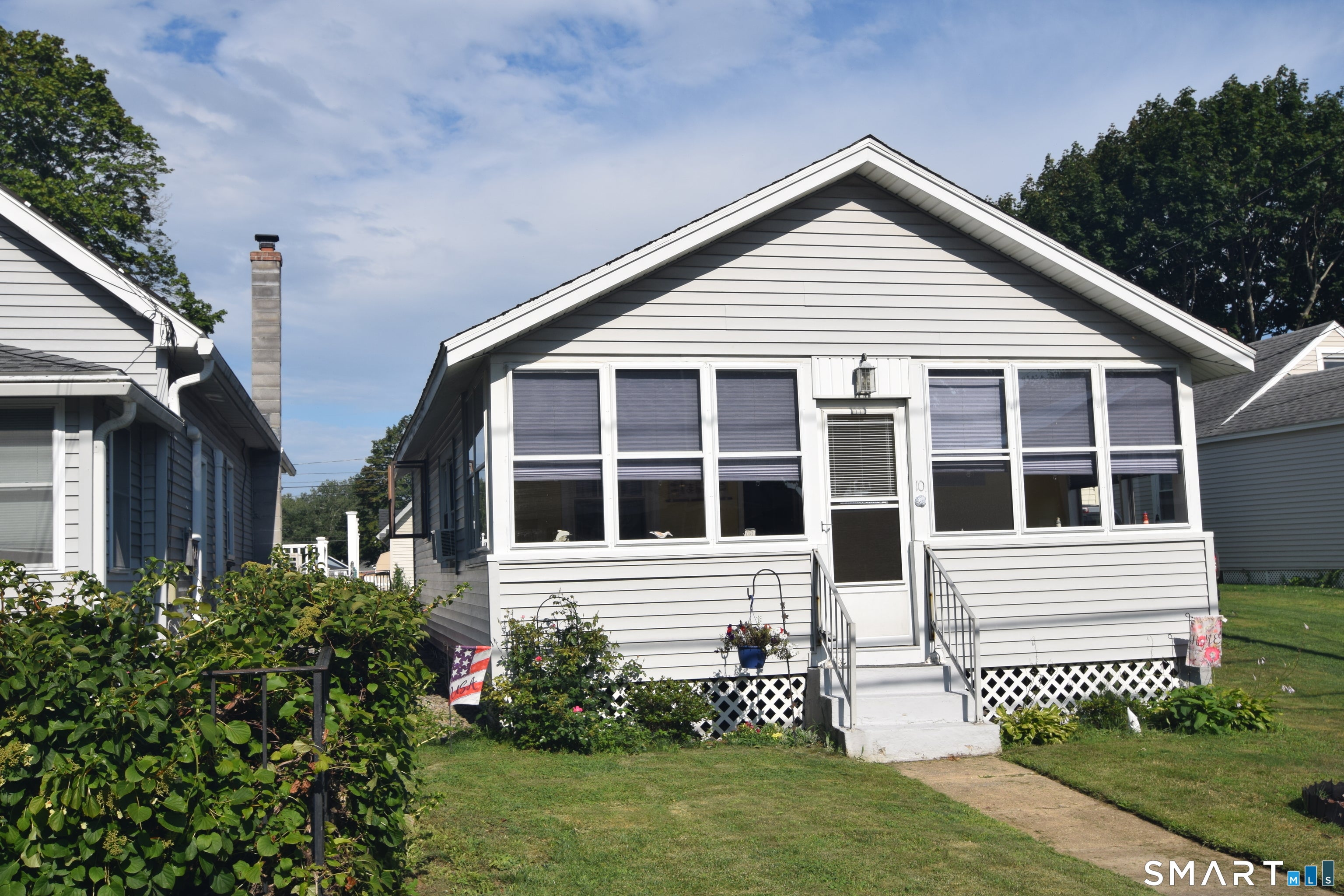 10 Hartford Avenue