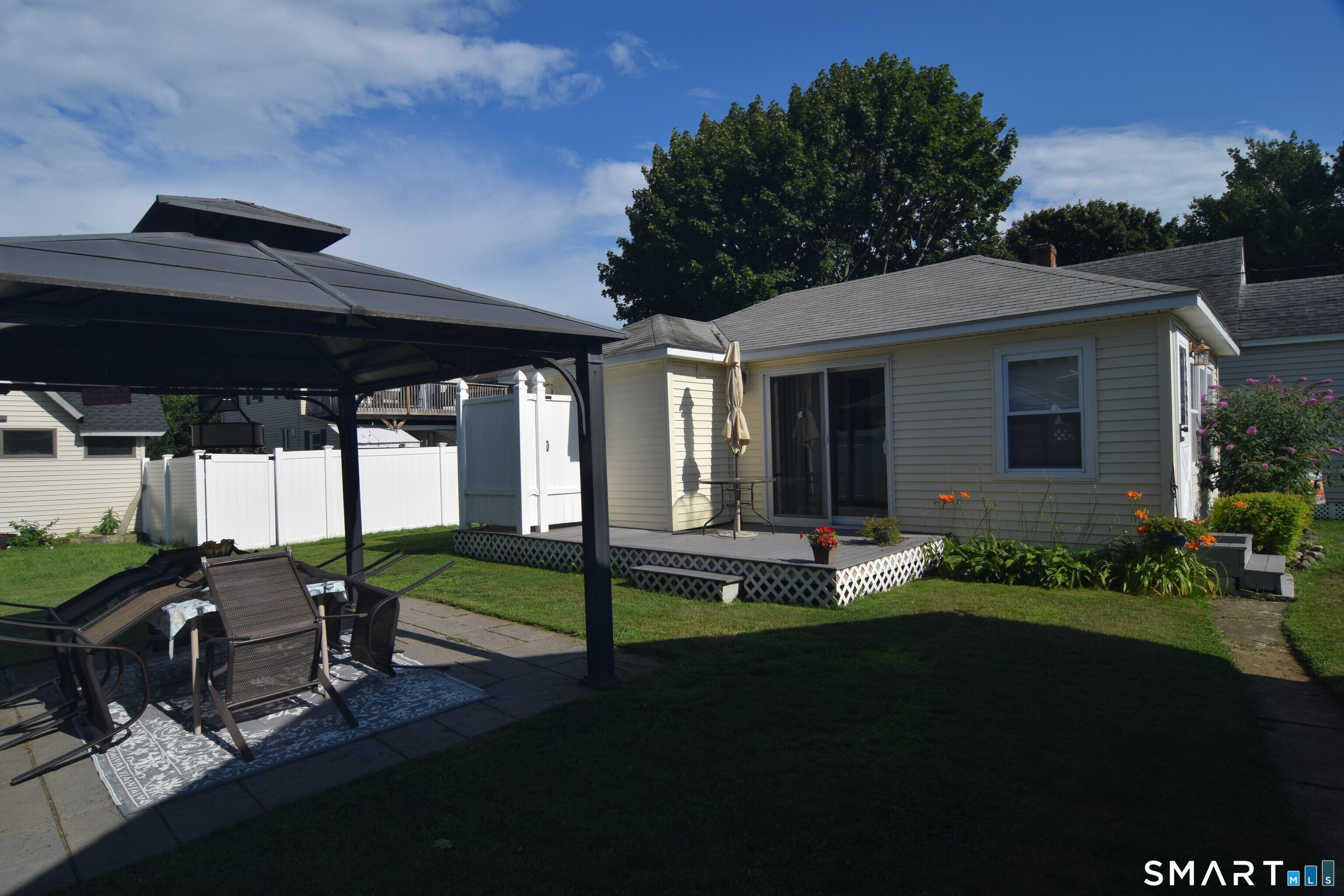 10 Hartford Avenue