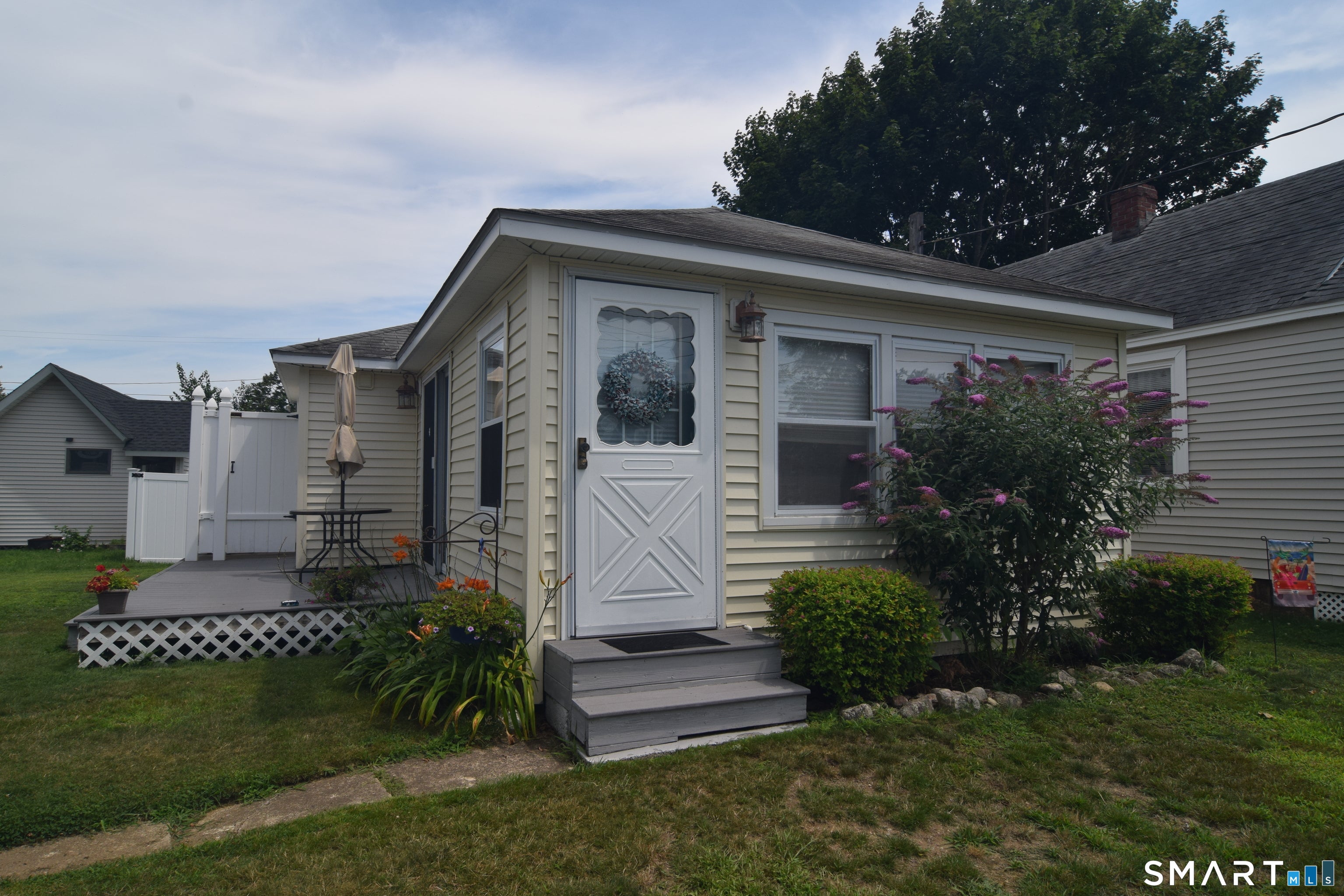 10 Hartford Avenue