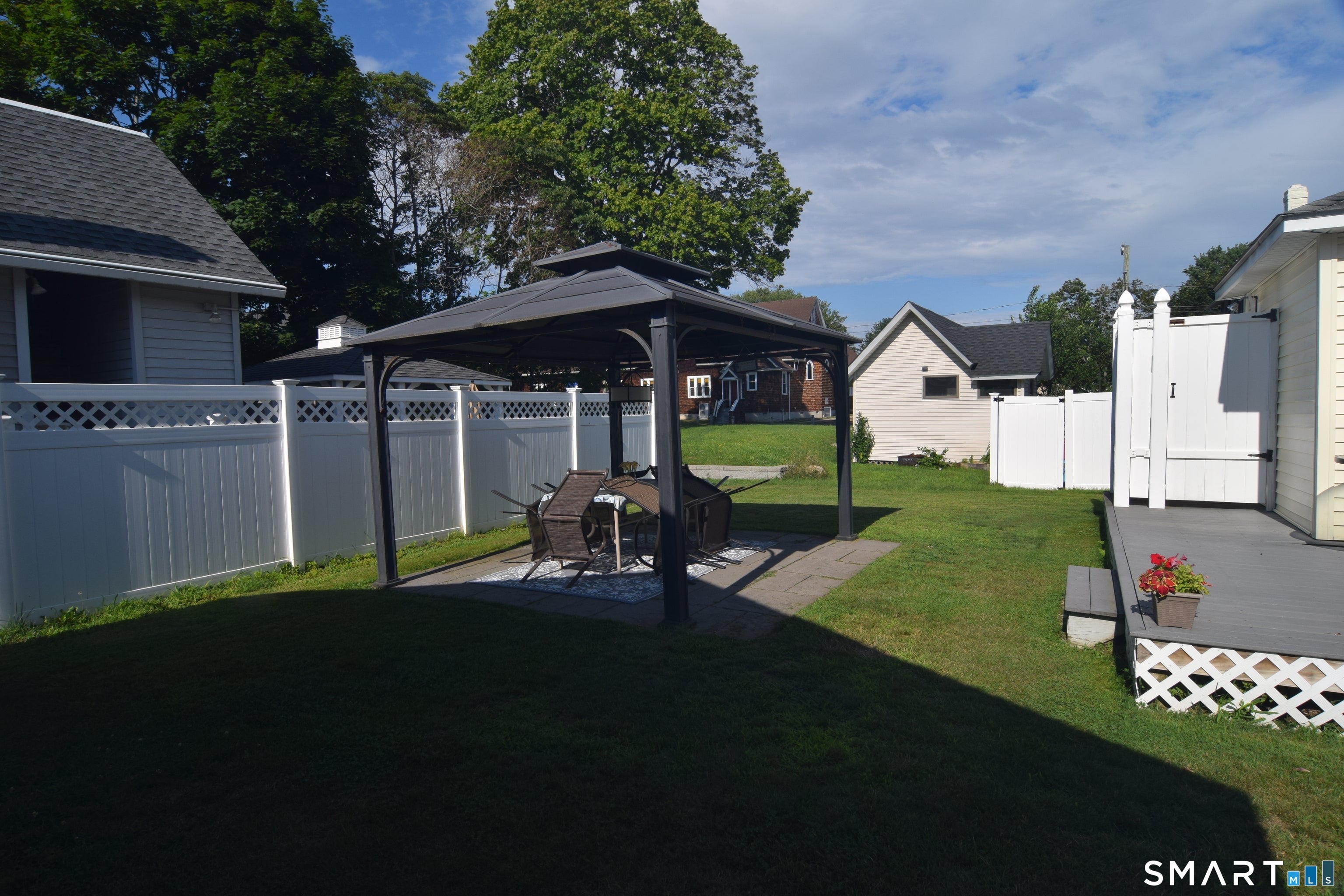 10 Hartford Avenue
