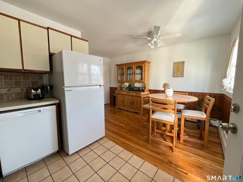 Tiny photo for 25 Riverside Drive #E4, Clinton, CT 06413 (MLS # 24150258)