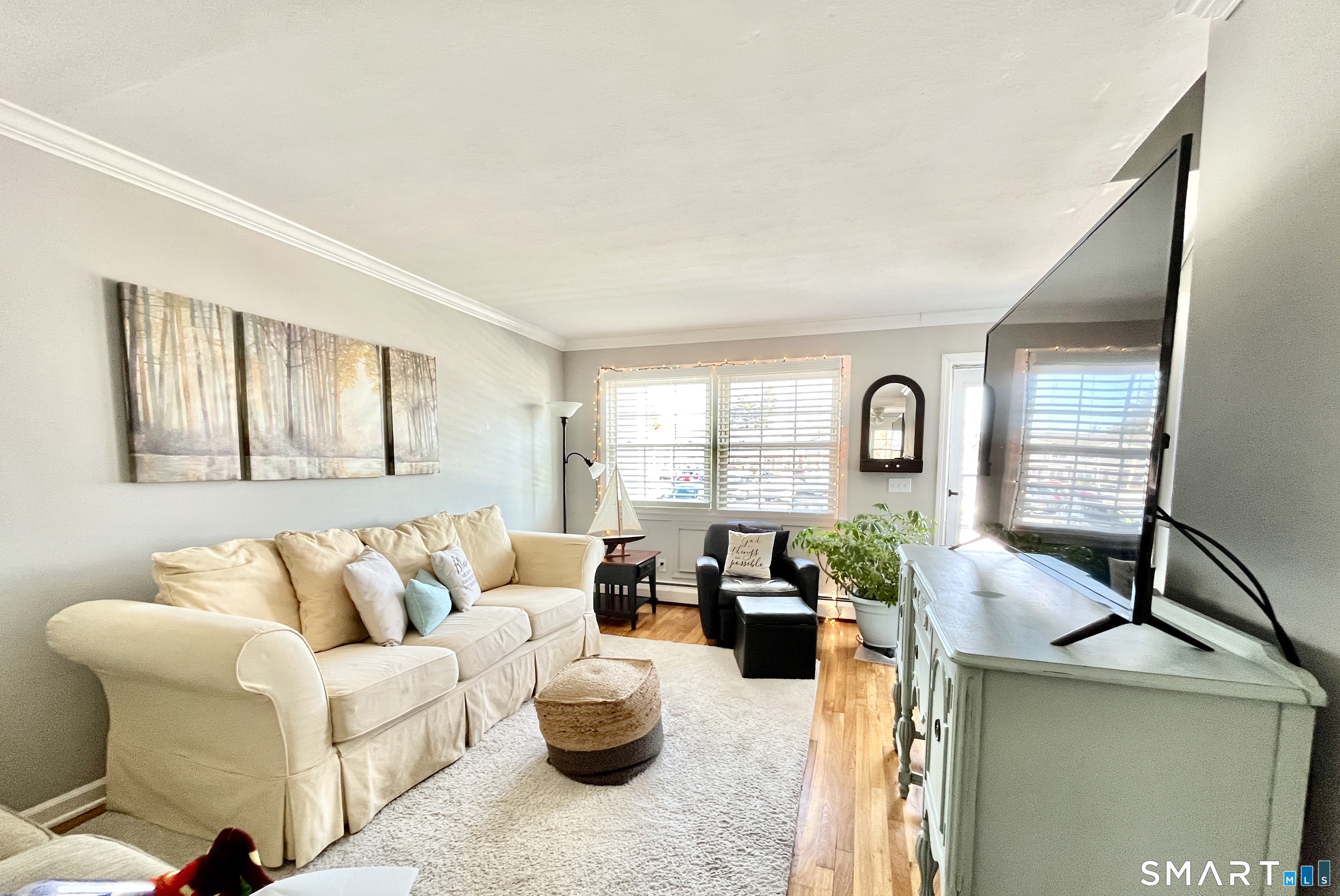 25 Riverside Drive E4