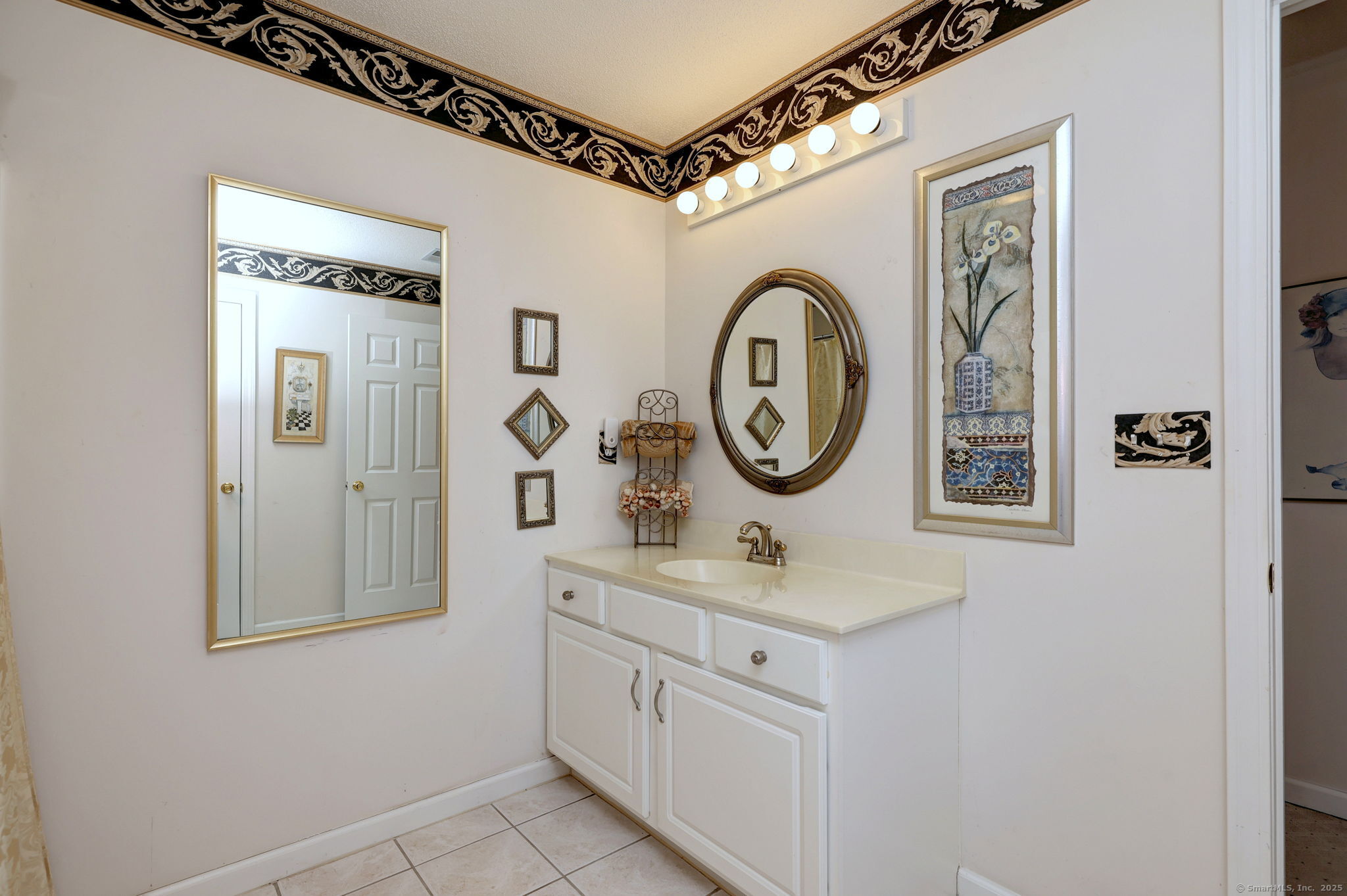 10 Deanarose Place #10, Cheshire, Connecticut image 34