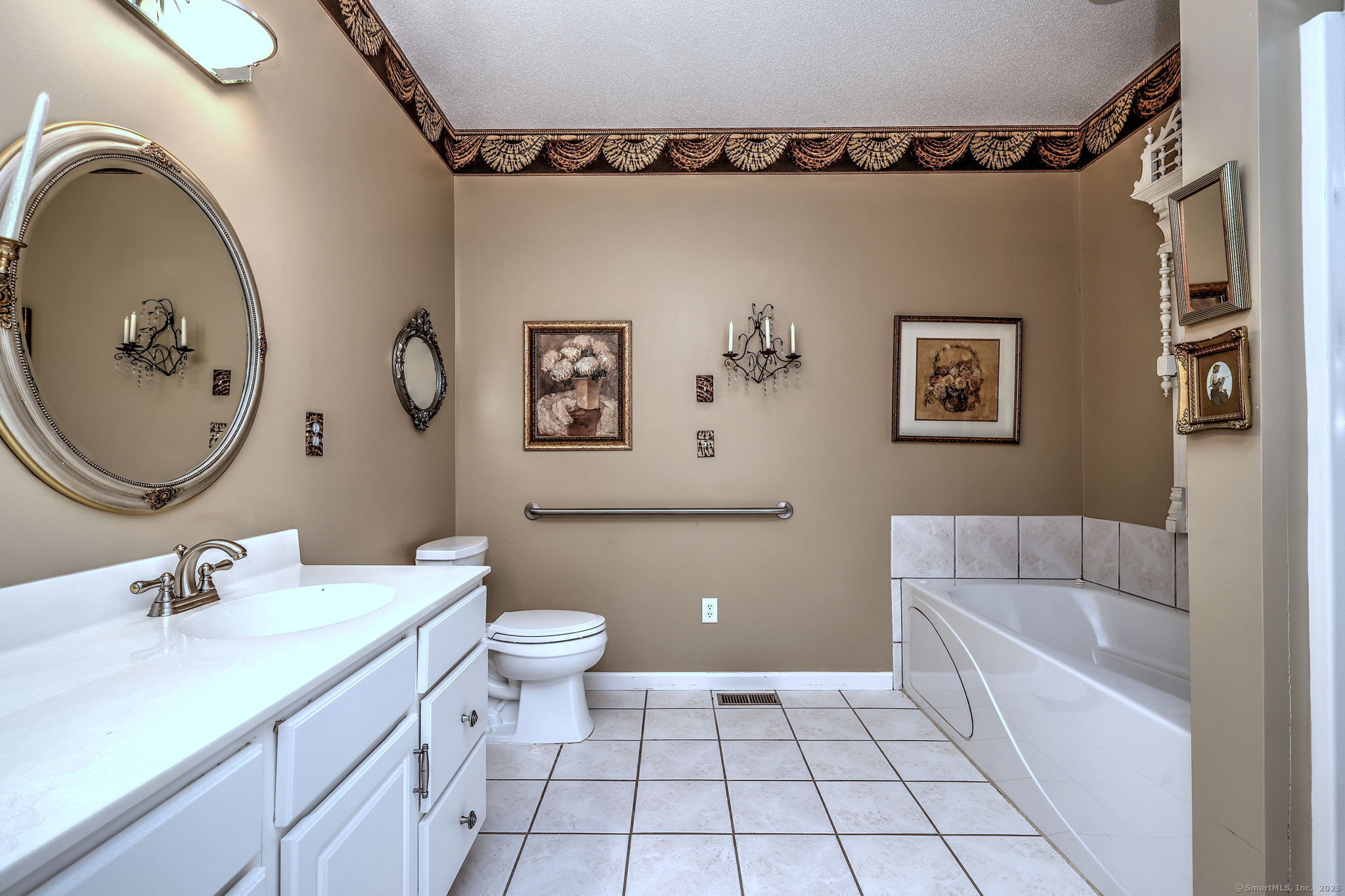 10 Deanarose Place #10, Cheshire, Connecticut image 25