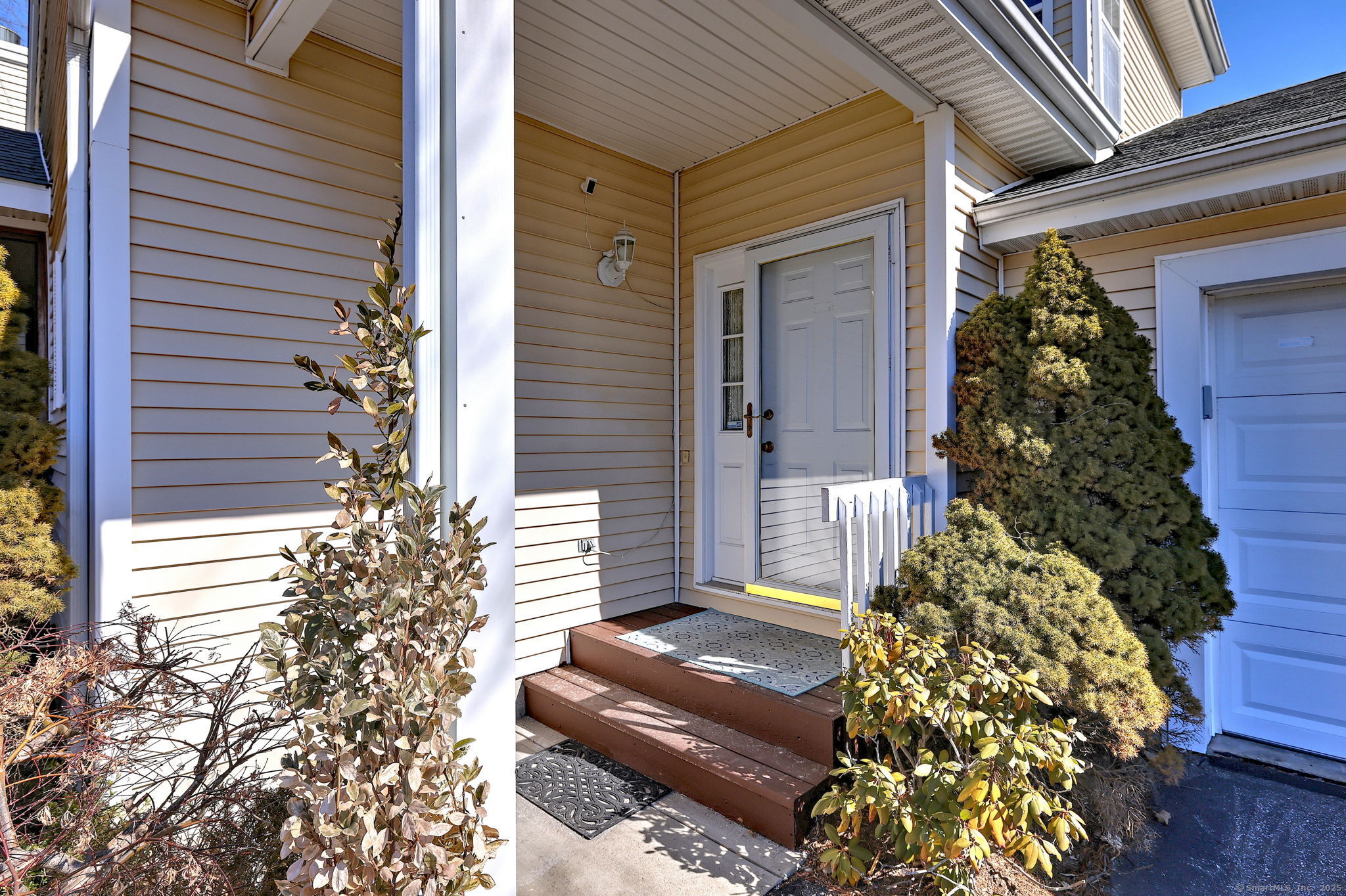 10 Deanarose Place #10, Cheshire, Connecticut image 2