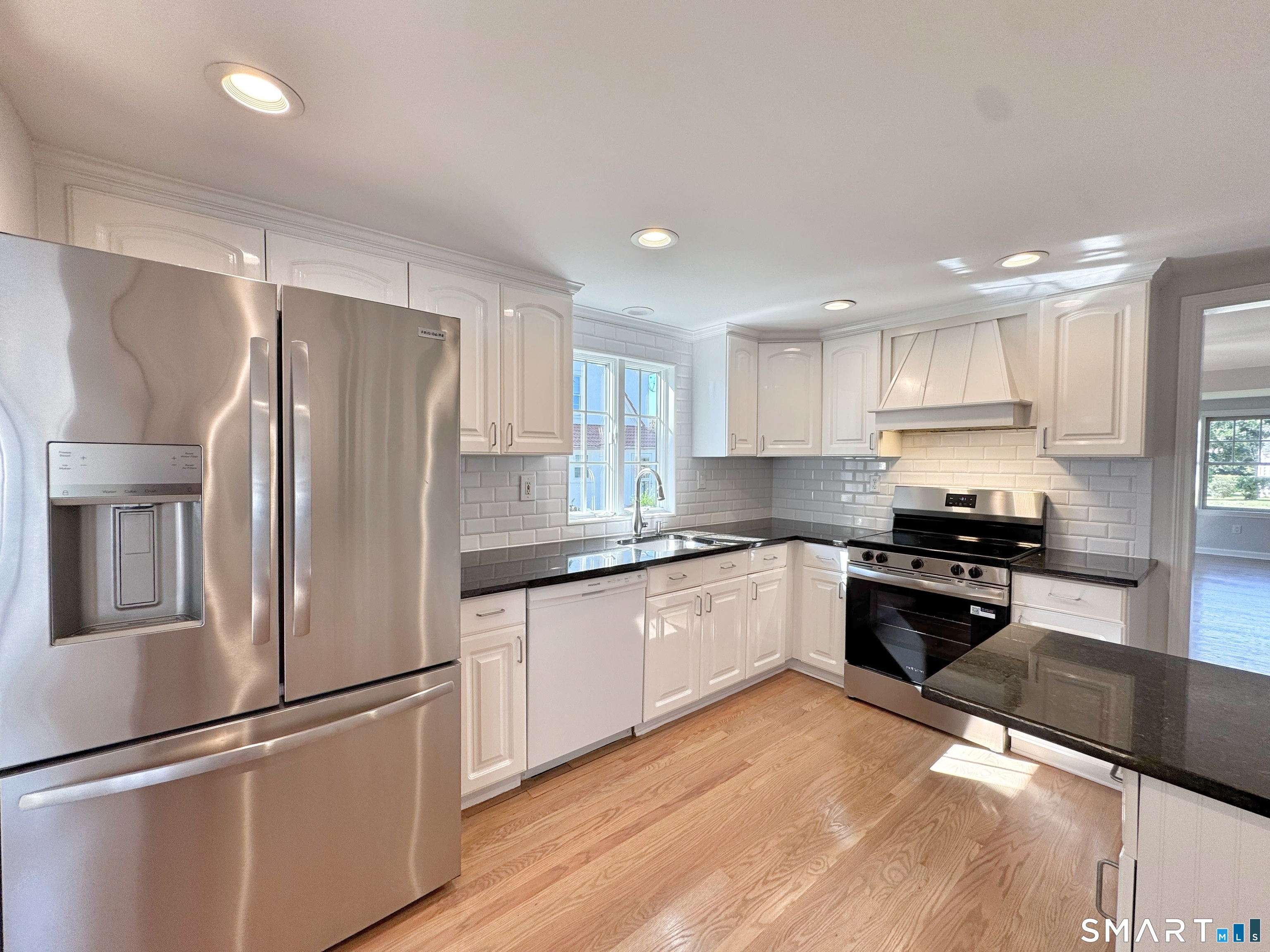 8 Muriel Street