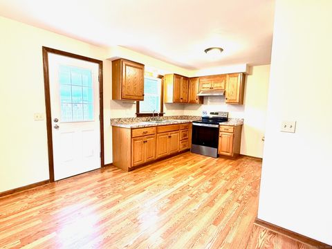 Tiny photo for 56 Smith Street #A, East Lyme, CT 06357 (MLS # 24133559)