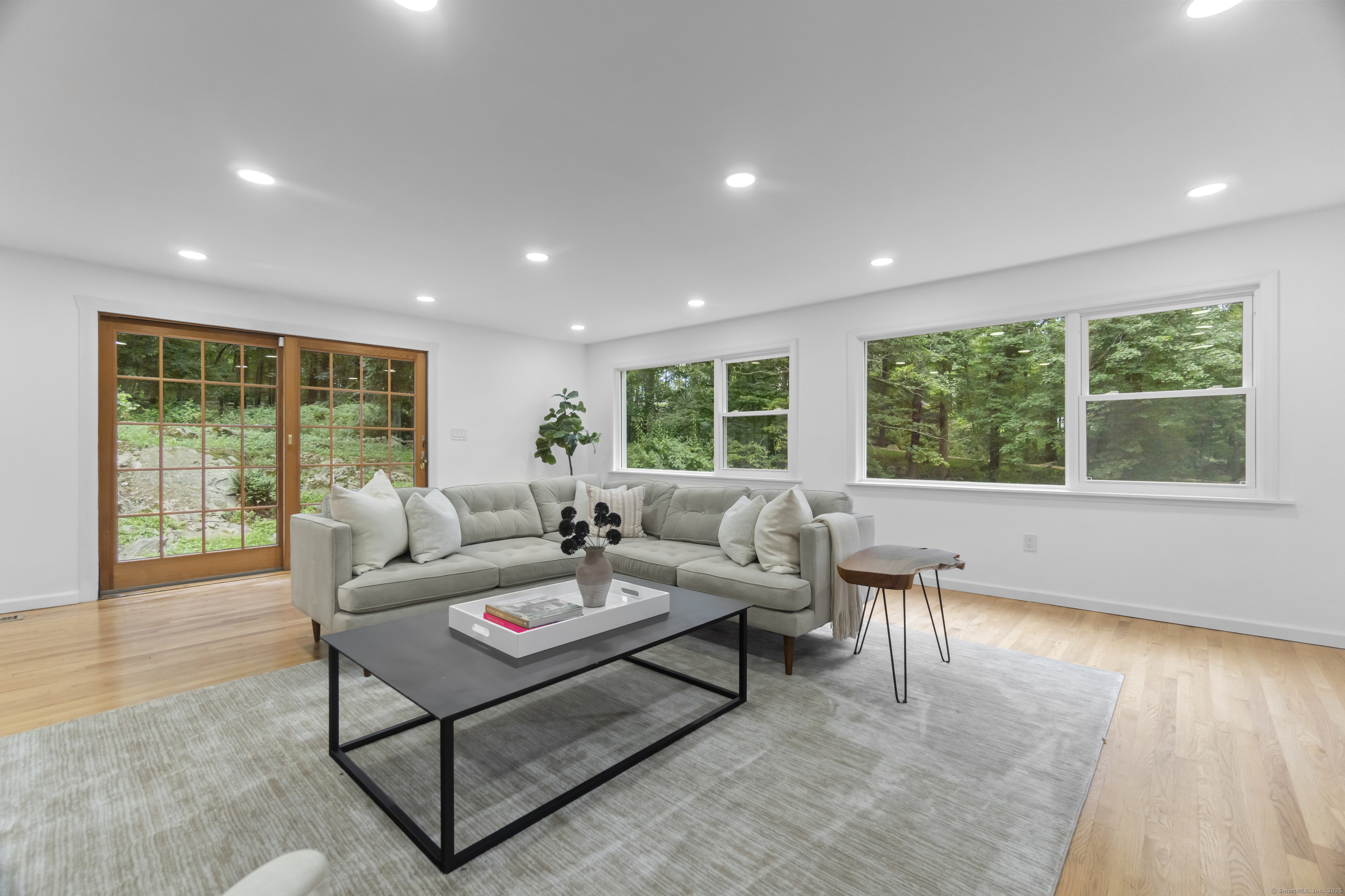 20 Ravenwood Drive