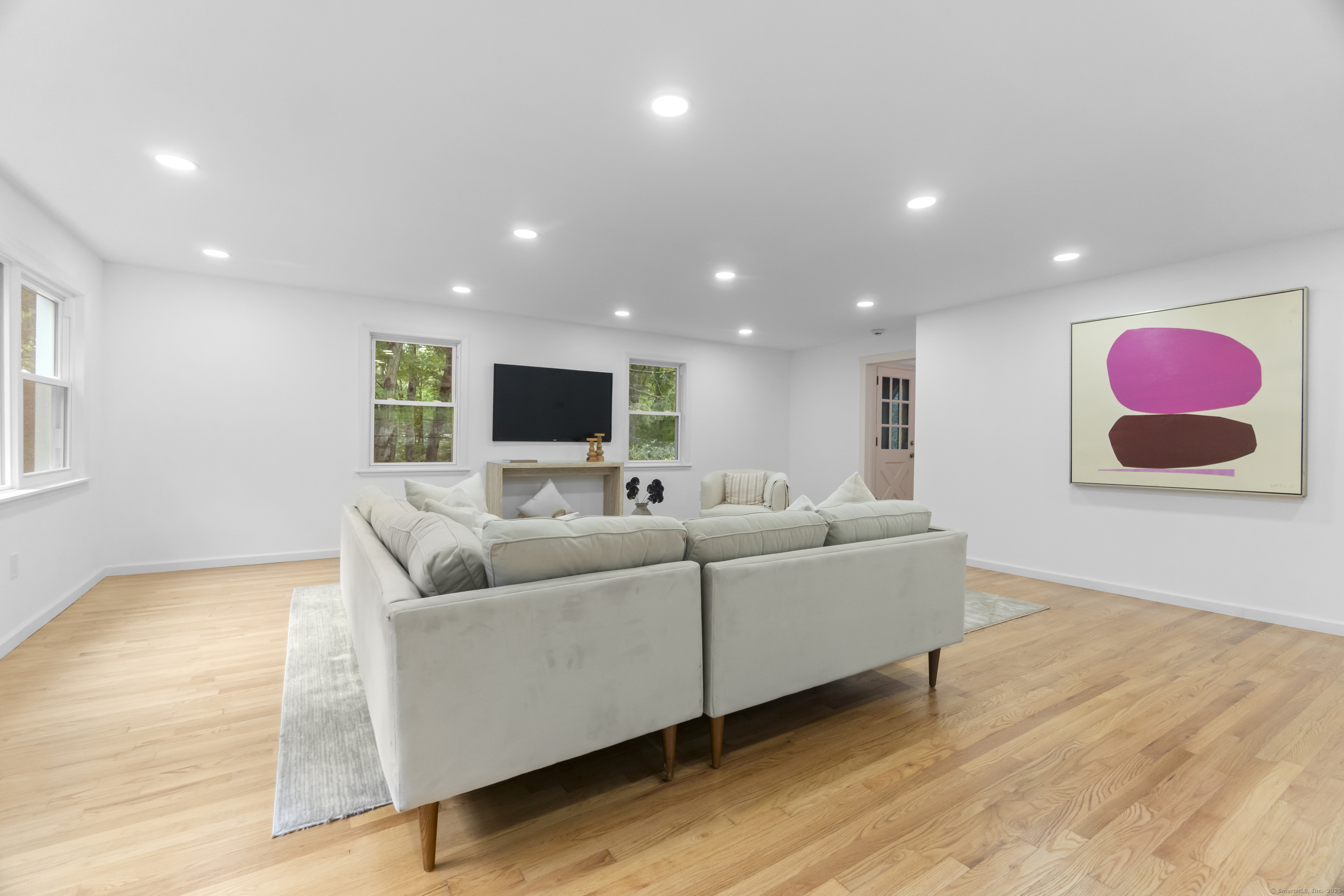 20 Ravenwood Drive