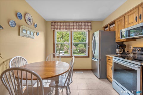 Tiny photo for 7 Shadowwood Circle #7, Monroe, CT 06468 (MLS # 24202260)