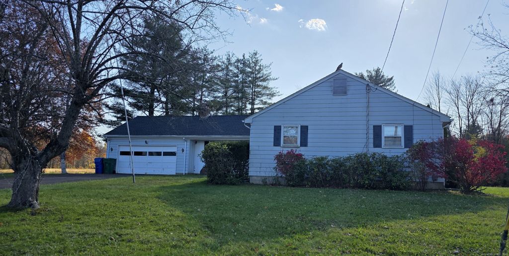 Photo of 9 Mallard Drive, Bloomfield, CT 06002 (MLS # 24137363)