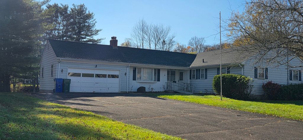 Photo of 9 Mallard Drive, Bloomfield, CT 06002 (MLS # 24137363)