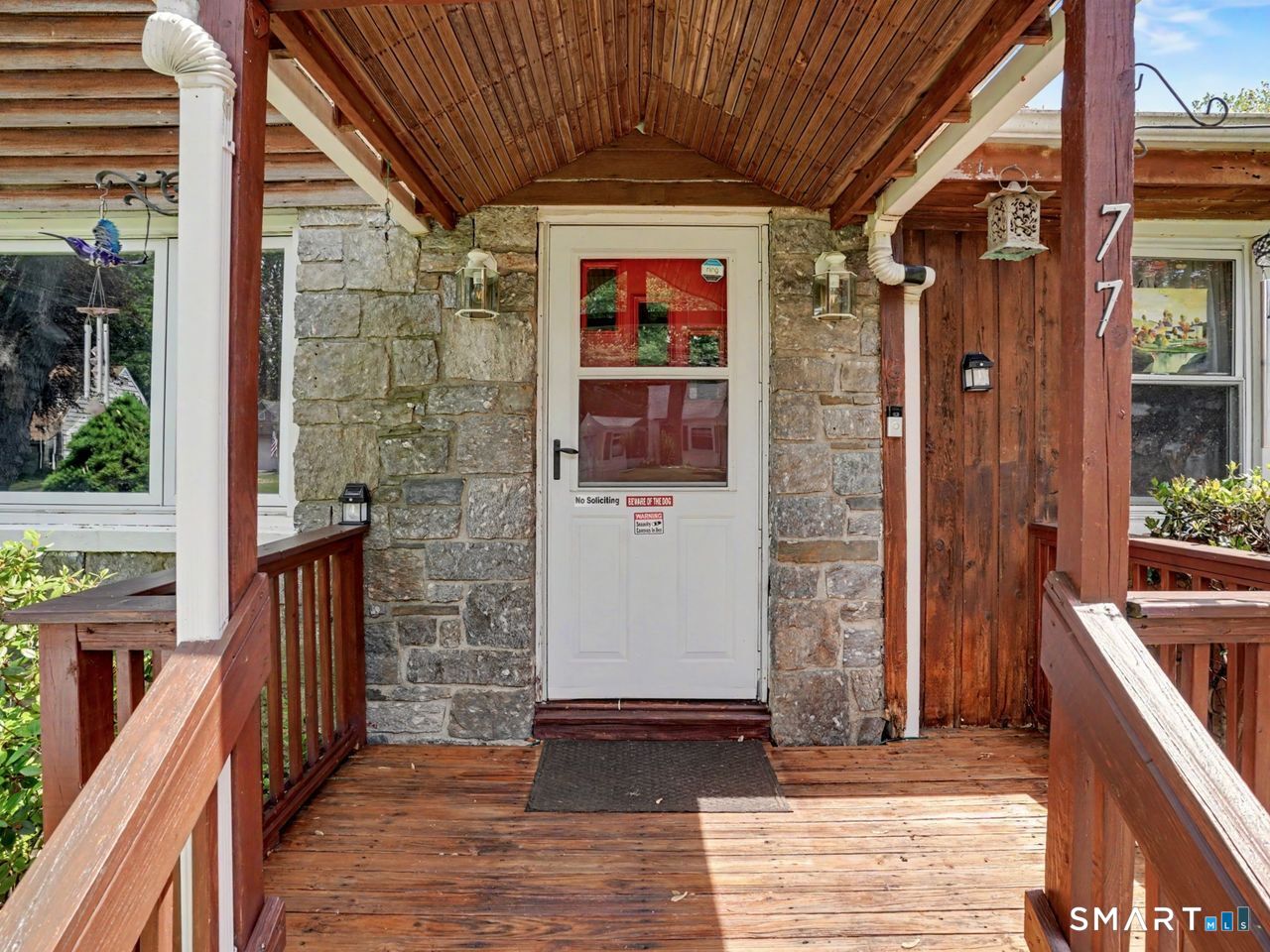 77 Lorma Avenue