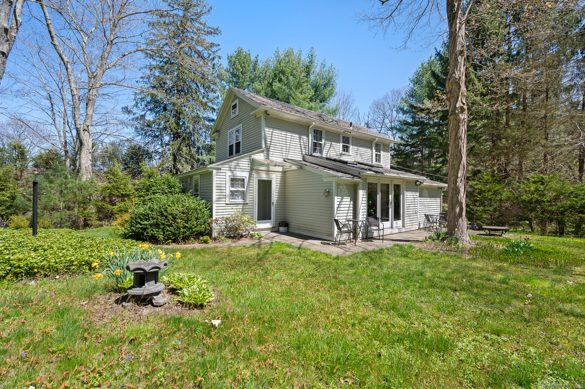 Property for Sale at 8 Bokum Road, Chester, Connecticut - Bedrooms: 3 
Bathrooms: 2 
Rooms: 8  - $450,000