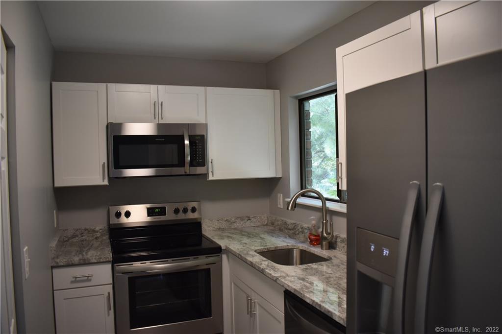 Rental Property at 30 Kay Lane A, Waterbury, Connecticut - Bedrooms: 2 
Bathrooms: 2 
Rooms: 5  - $2,000 MO.