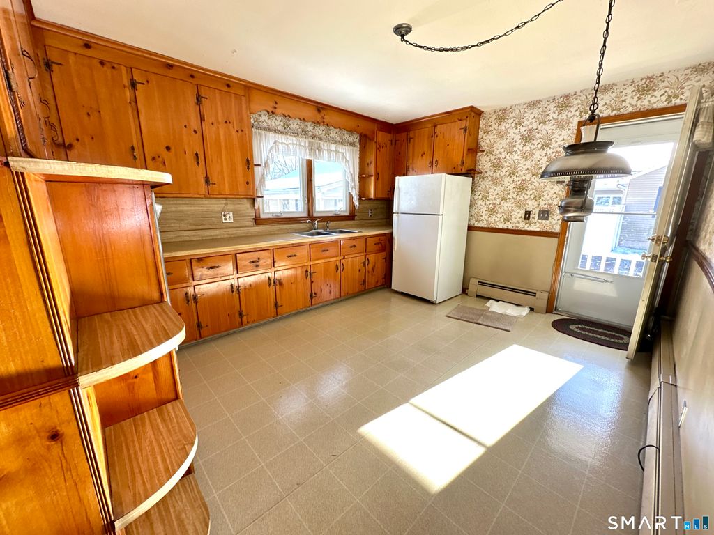 Photo of 80 Southwest Avenue, Windsor Locks, CT 06096 (MLS # 24144998)