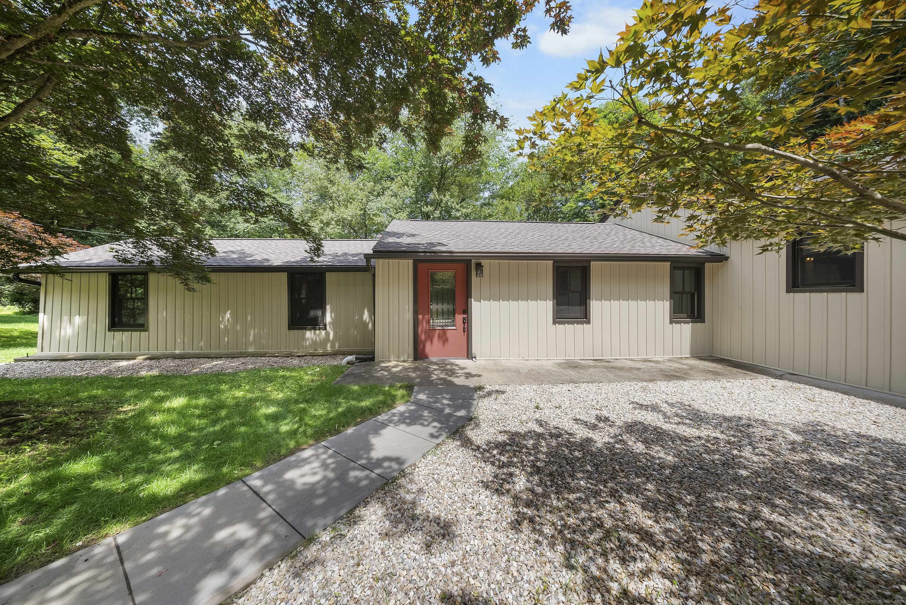 706 Roxbury Road