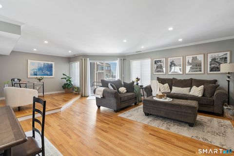 Tiny photo for 38 Harbour Close #38, New Haven, CT 06519 (MLS # 24154687)