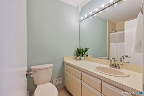 Tiny photo for 38 Harbour Close #38, New Haven, CT 06519 (MLS # 24154687)