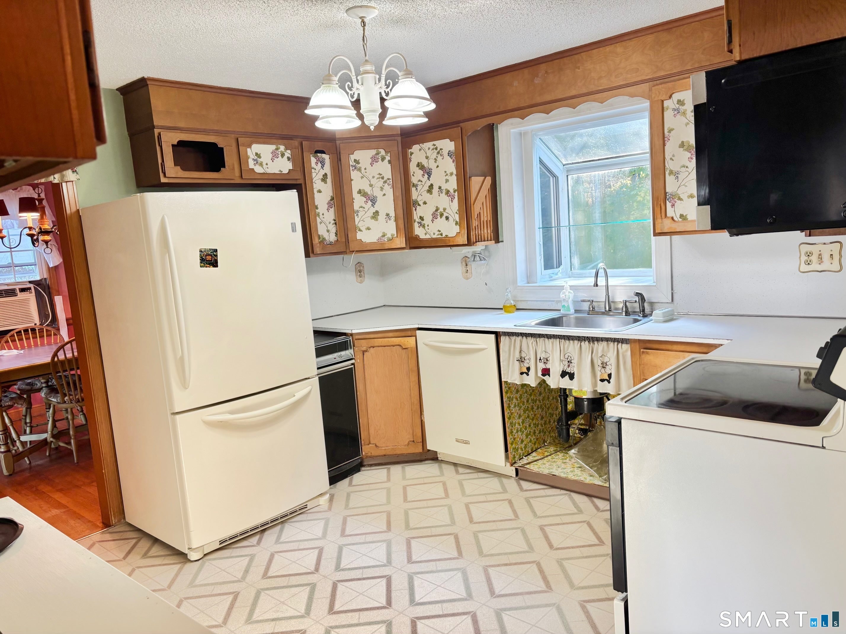 77 Pendelton Drive