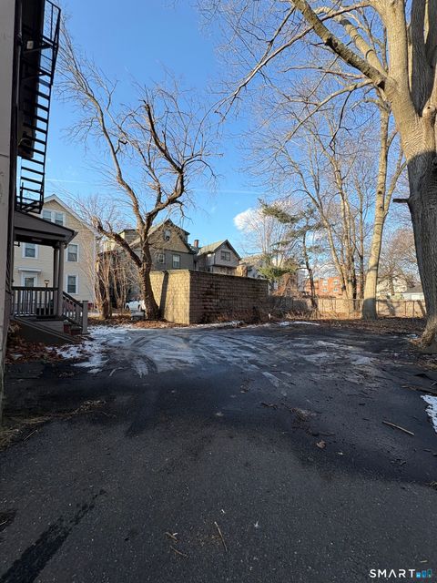 Tiny photo for 733 Elm Street #2, New Haven, CT 06511 (MLS # 24150838)