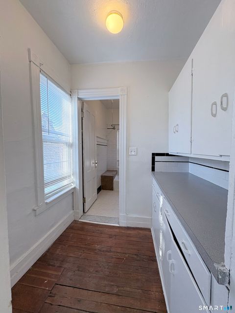 Tiny photo for 733 Elm Street #2, New Haven, CT 06511 (MLS # 24150838)
