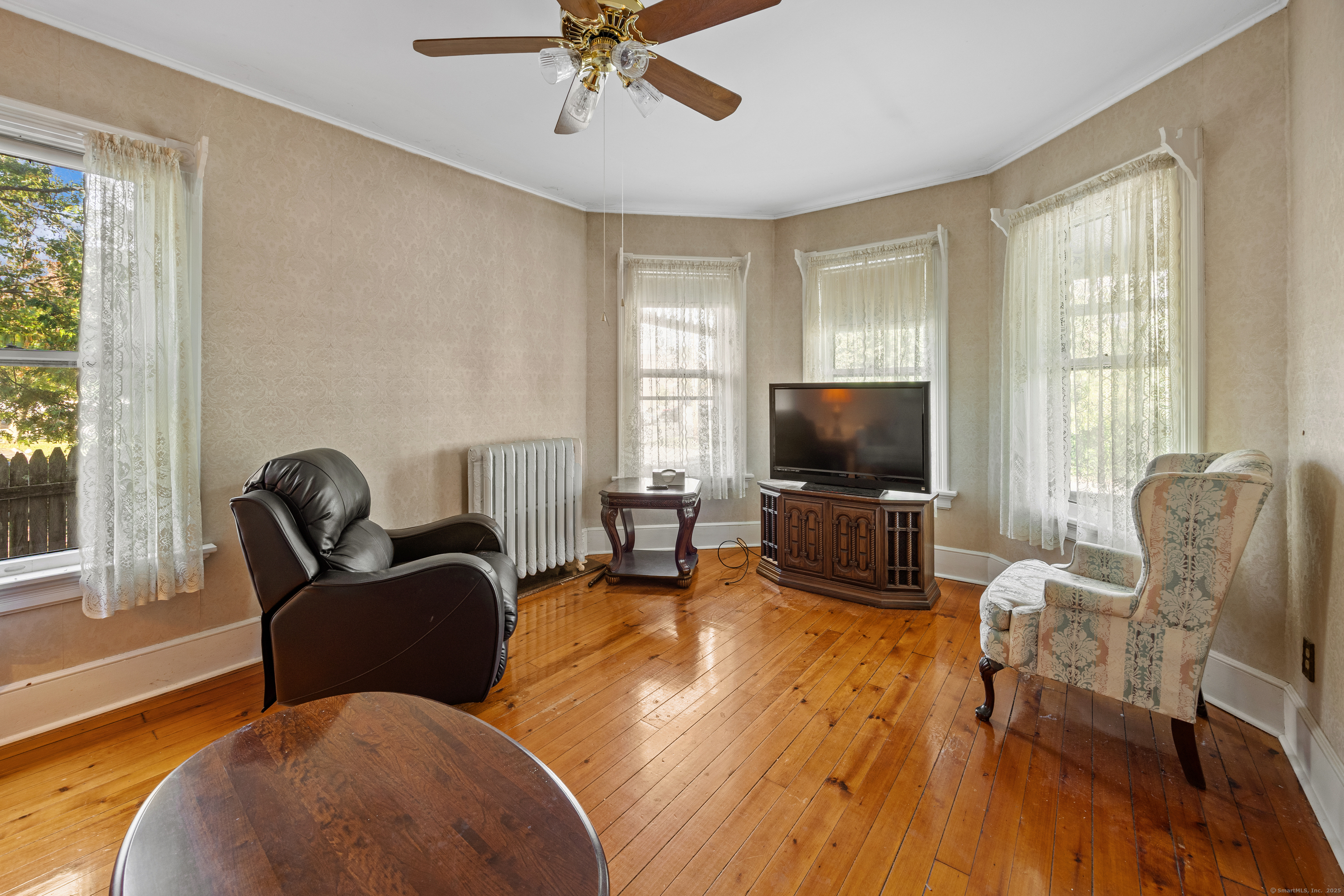 116 East Pearl Street