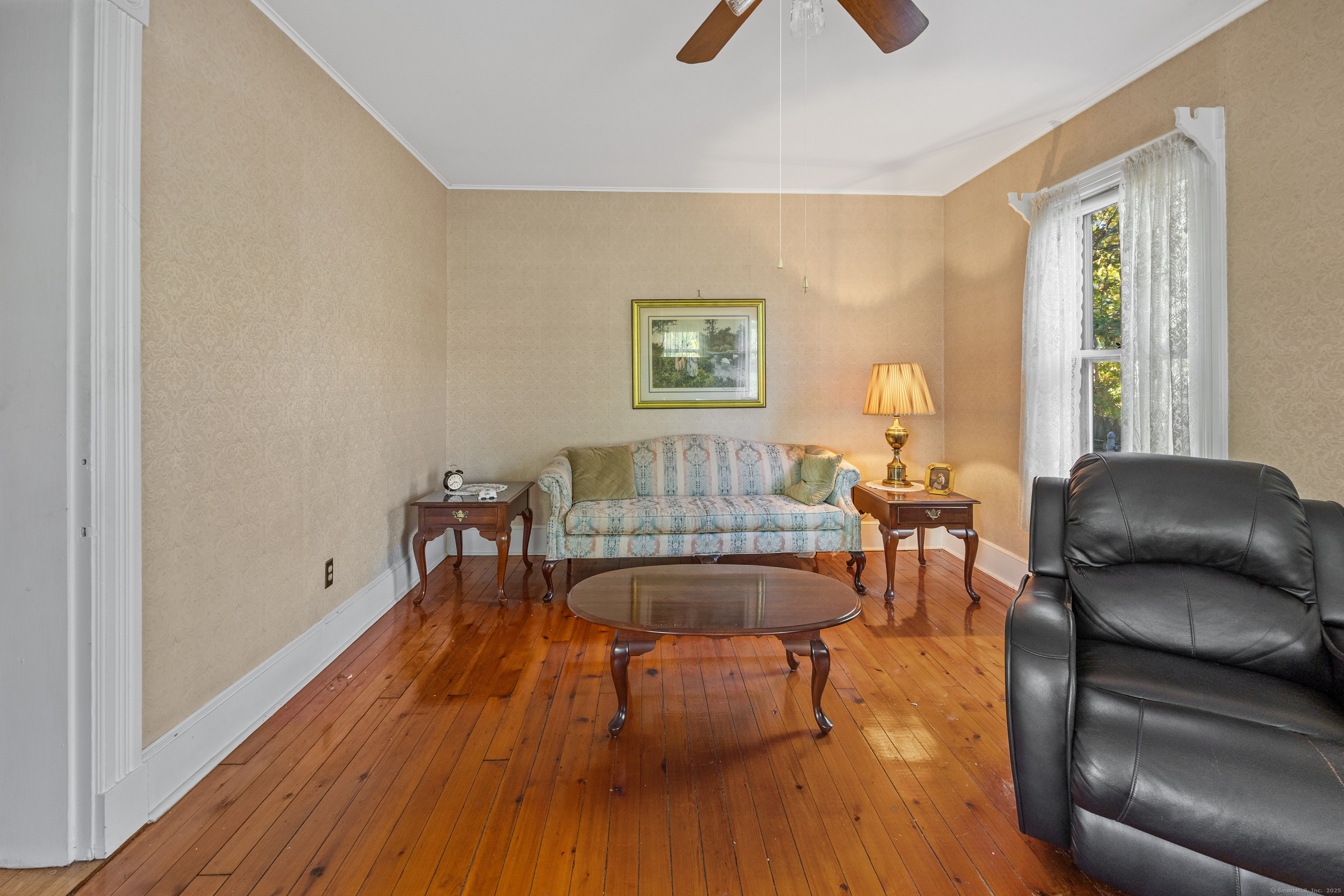 116 East Pearl Street