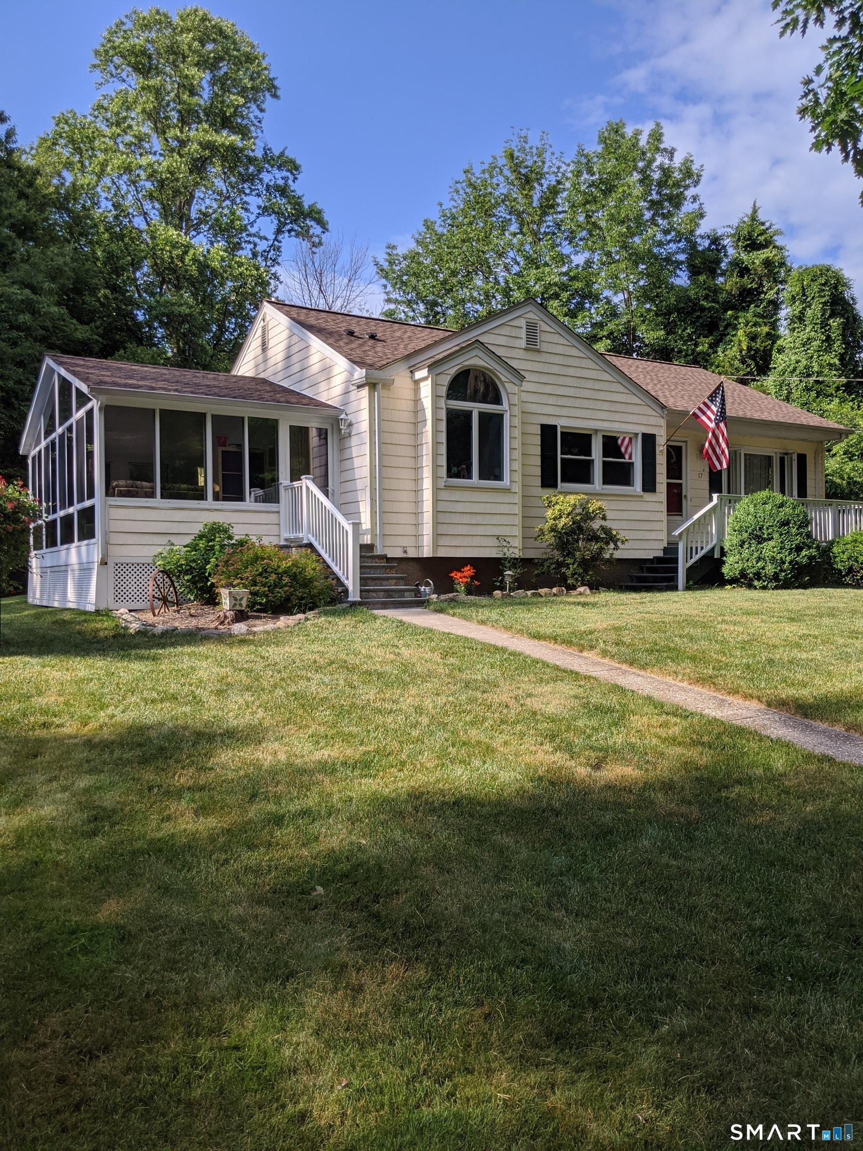 17 Gray Street