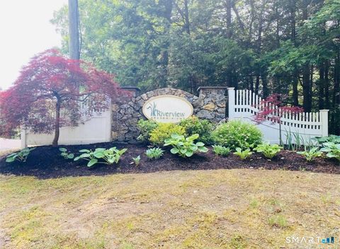 Photo of 11 Trout Brook Circle #11, Newtown, CT 06470 (MLS # 24189978)