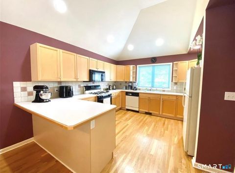 Tiny photo for 11 Trout Brook Circle #11, Newtown, CT 06470 (MLS # 24189978)