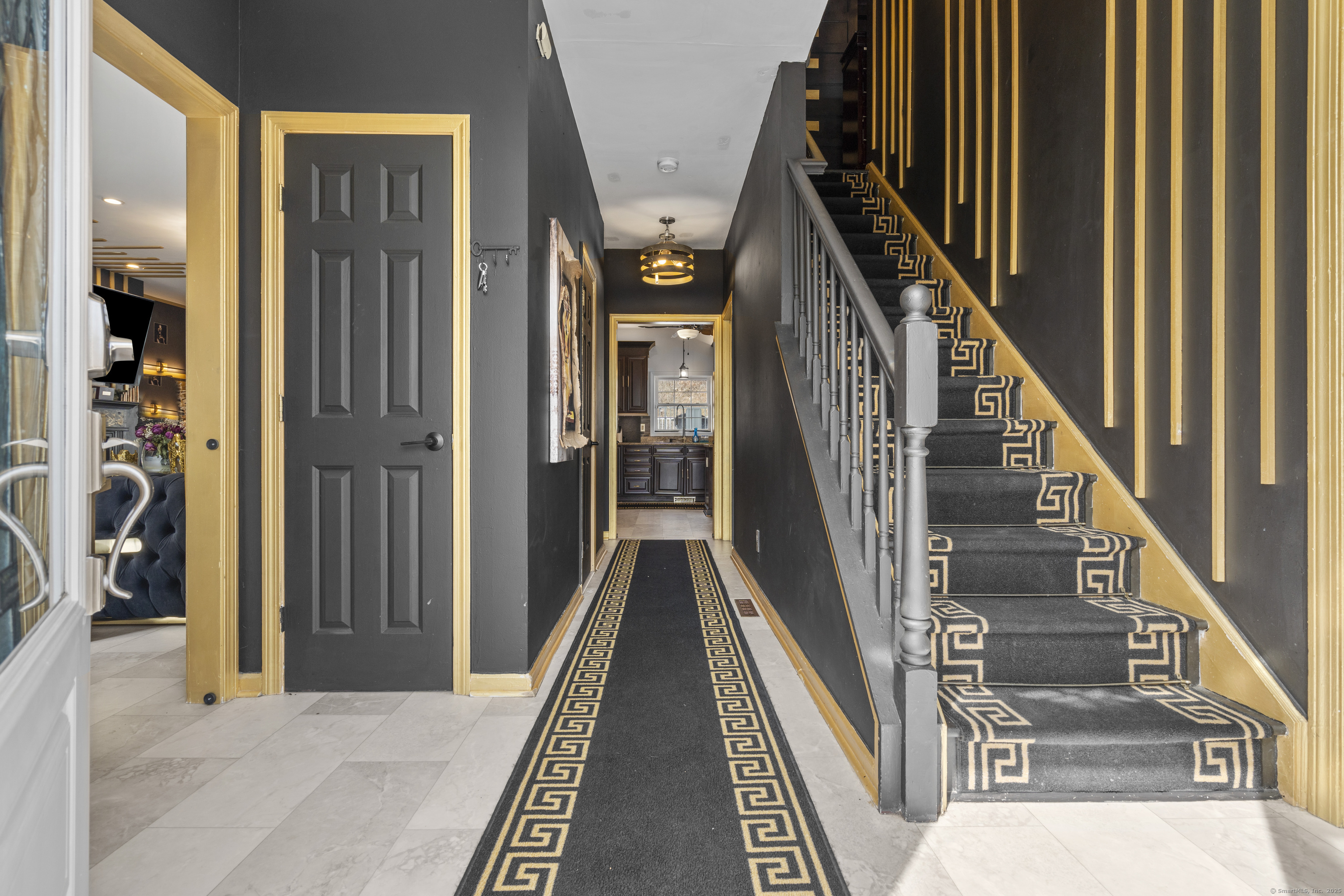 207 Ridgefield Avenue, Waterbury, Connecticut image 7