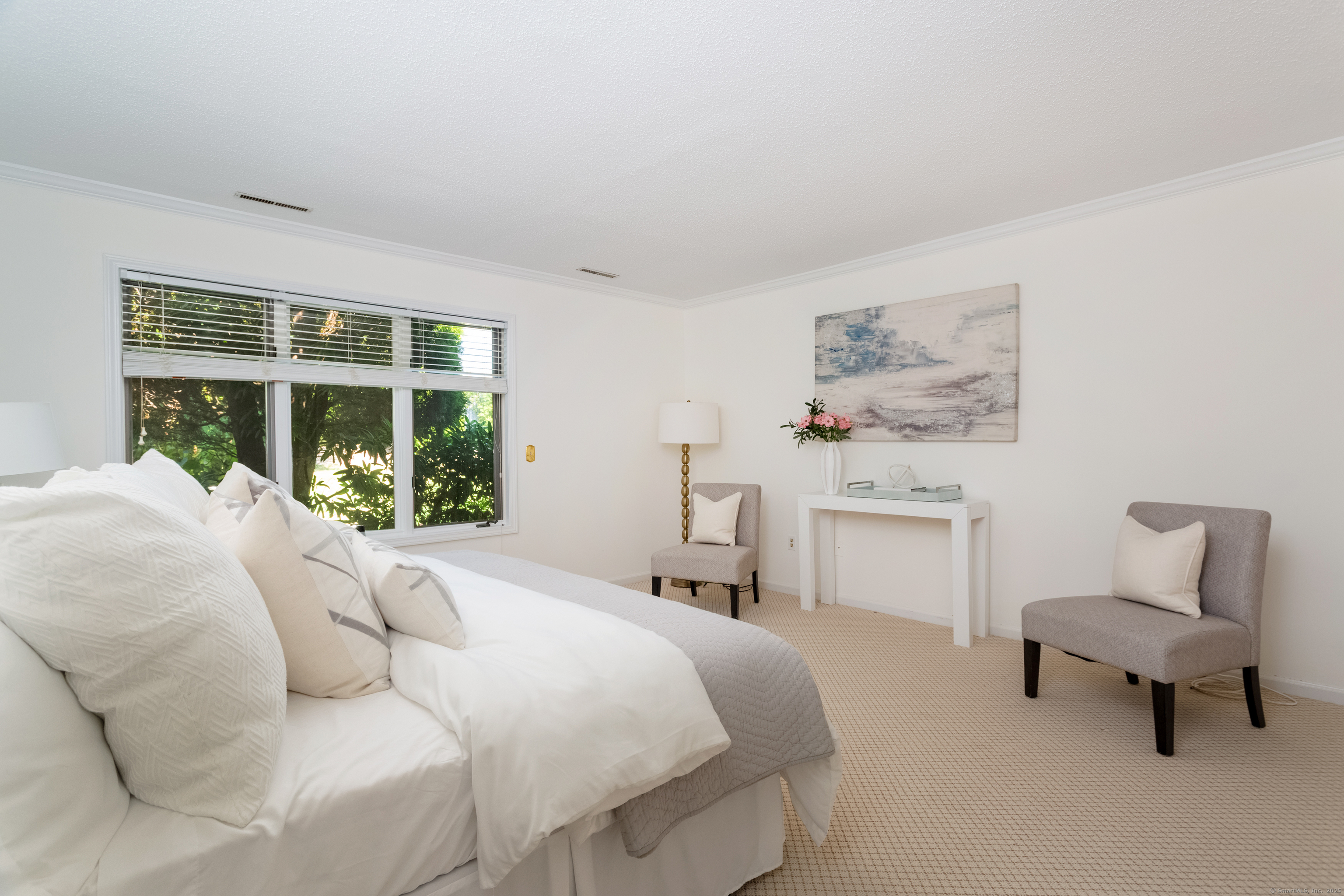 Westport, Connecticut 06880, United States, 2 Bedrooms Bedrooms, ,3 BathroomsBathrooms,Residential,Active,210564