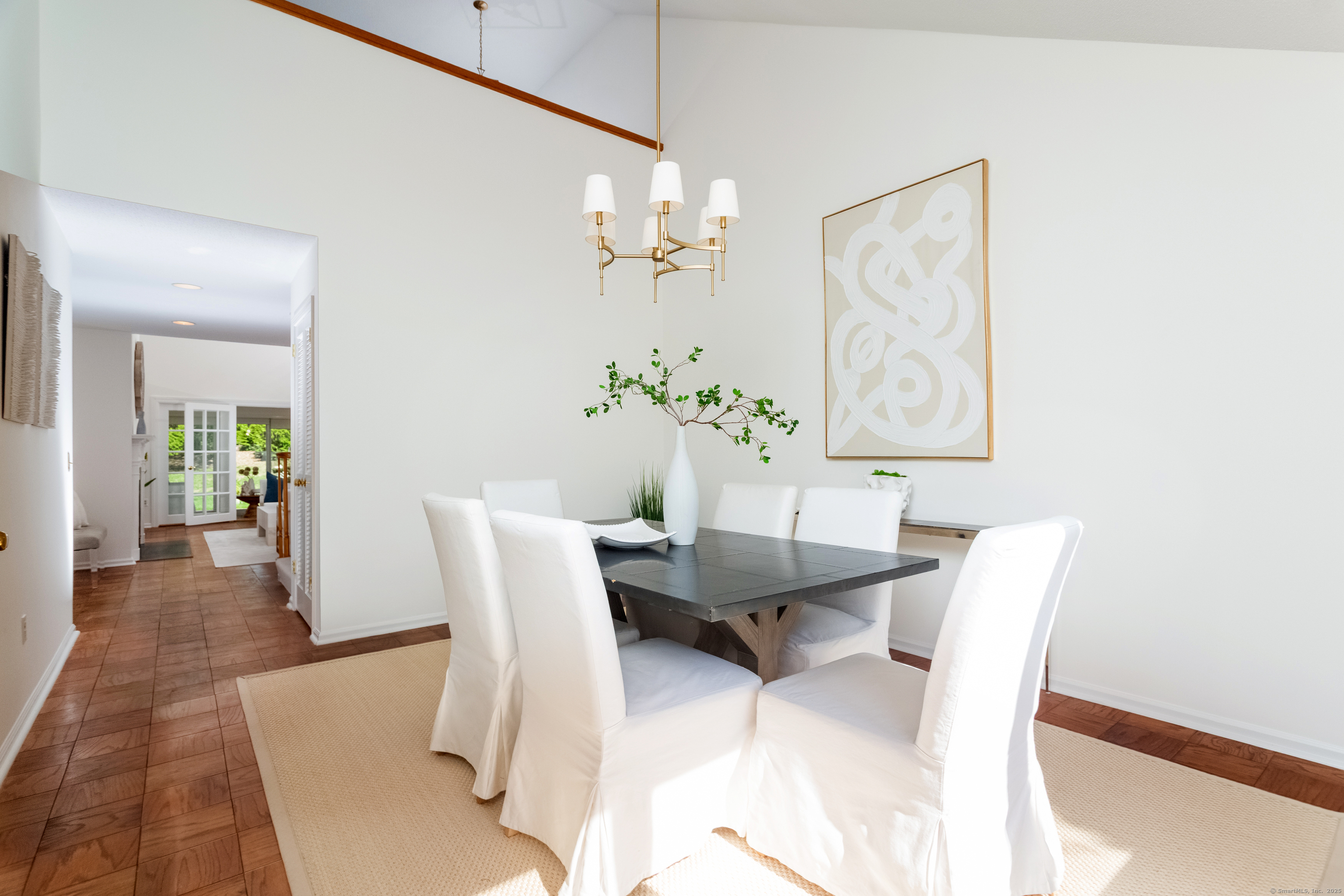 Westport, Connecticut 06880, United States, 2 Bedrooms Bedrooms, ,3 BathroomsBathrooms,Residential,Active,210564