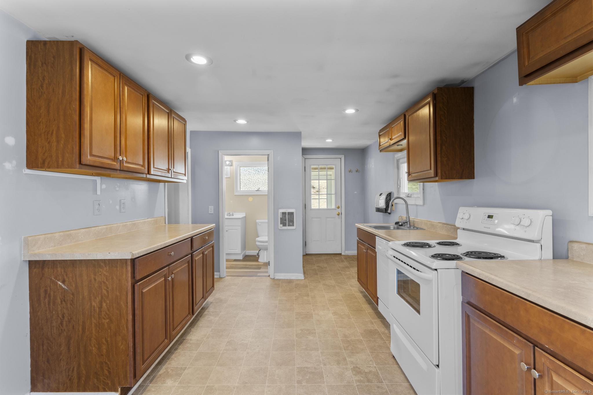 25 Nooks Hill Road, Cromwell, Connecticut image 6
