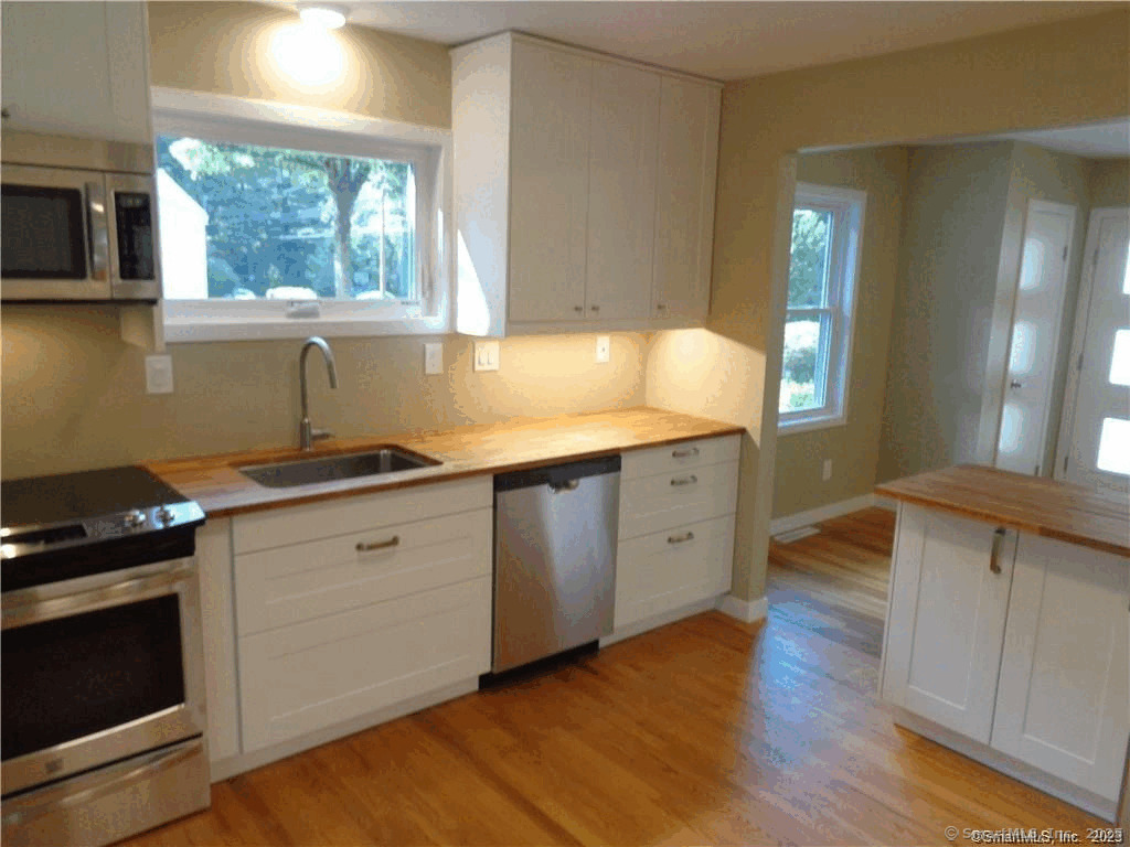 9 Silver Drive