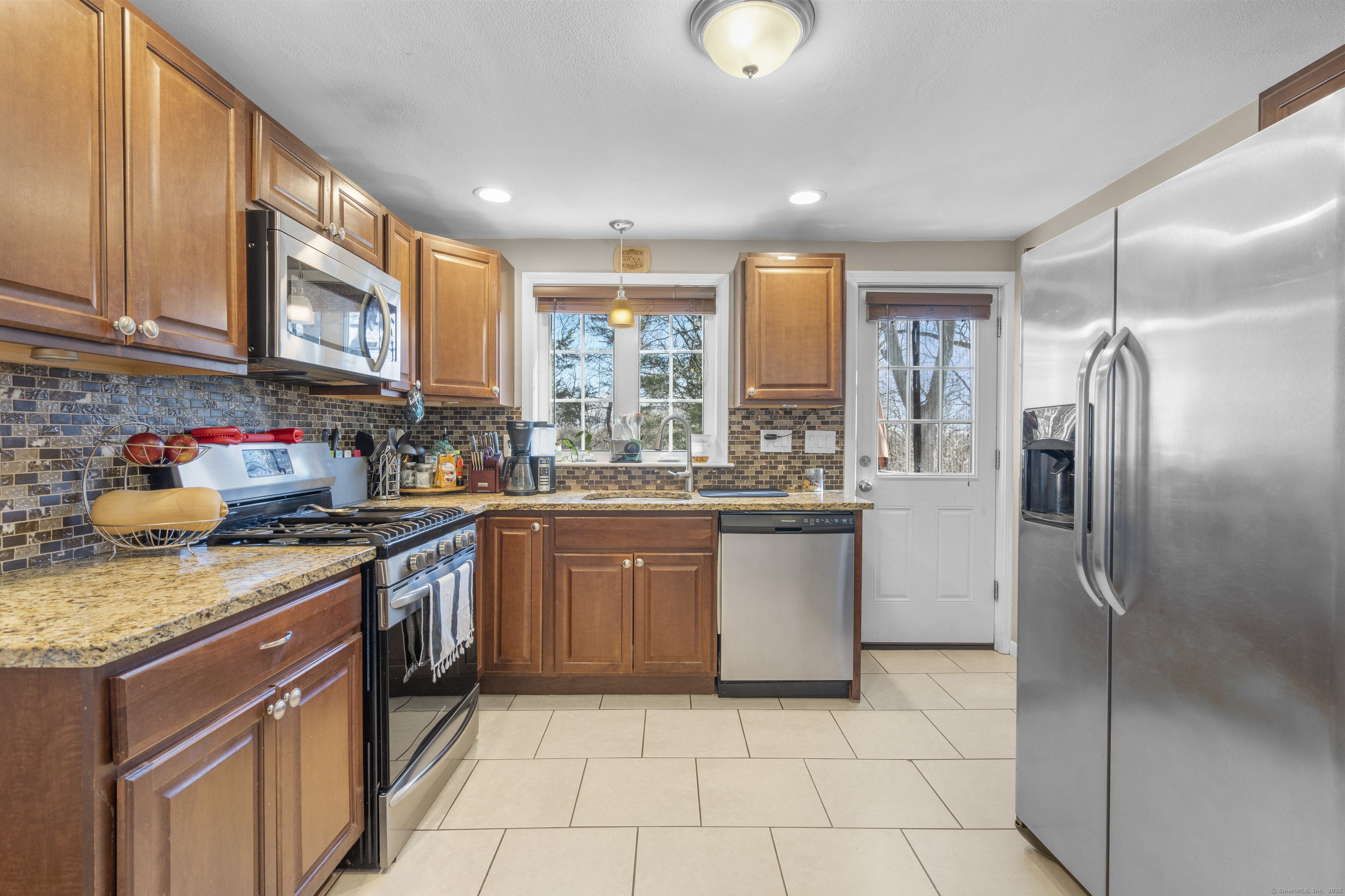 709 Pine Rock Avenue, Hamden, Connecticut image 9