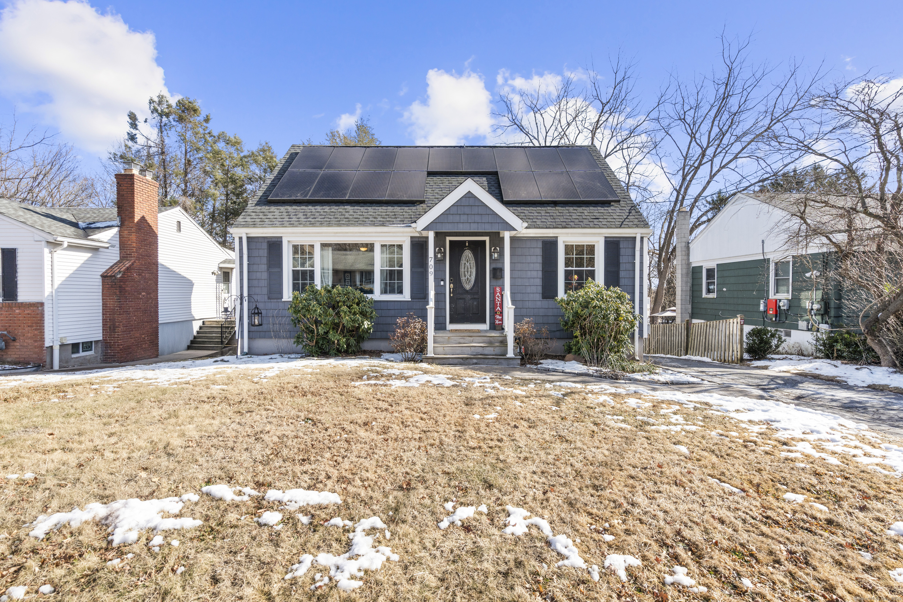 Property for Sale at Pine Rock Avenue, Hamden, Connecticut - Bedrooms: 3 
Bathrooms: 2 
Rooms: 6  - $329,900