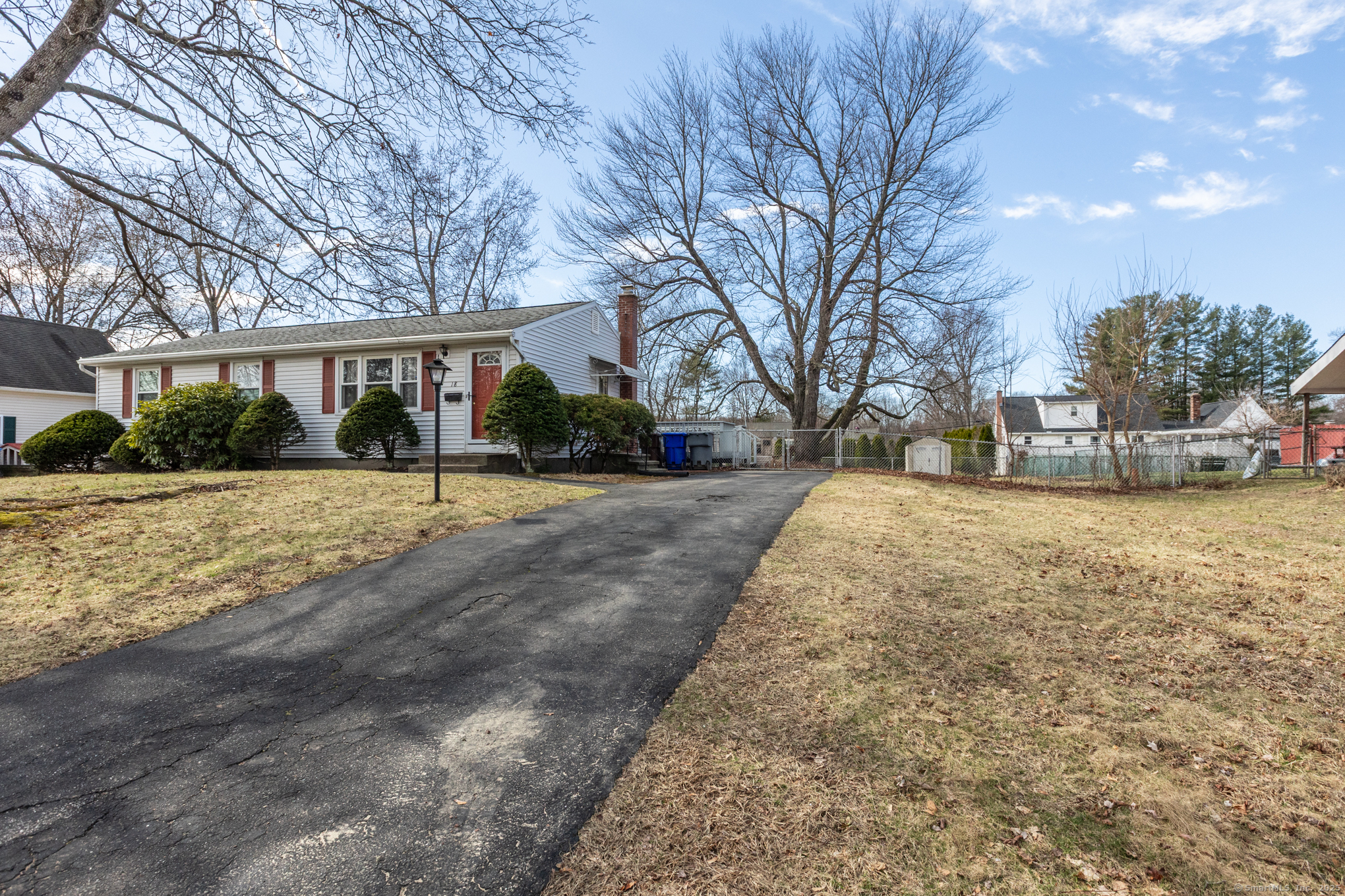 18 Middlesex Drive, Enfield, Connecticut image 5